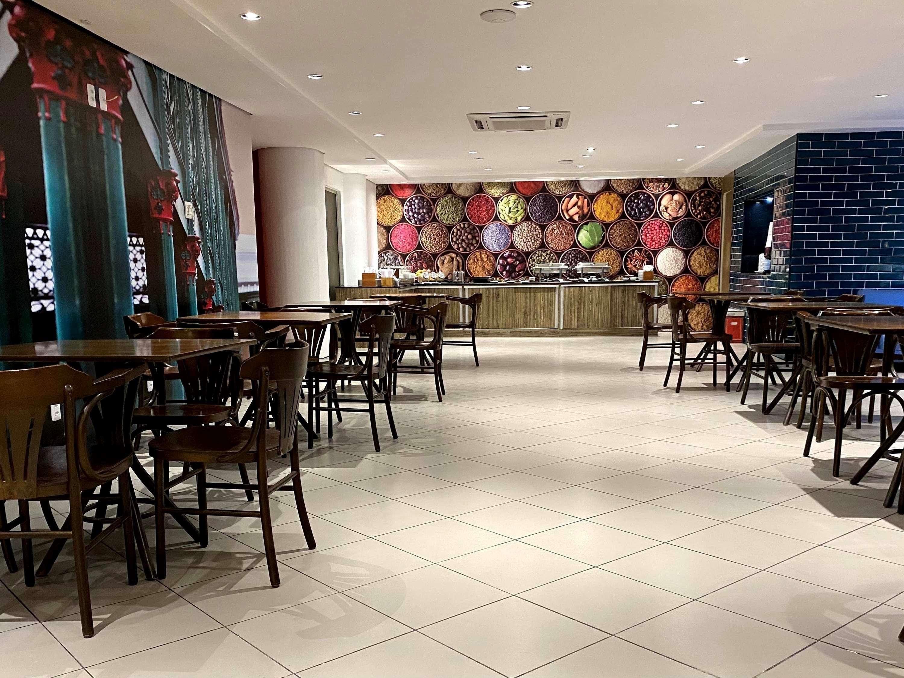 Ibis Styles Belem Batista Campos Hotel Екстериор снимка