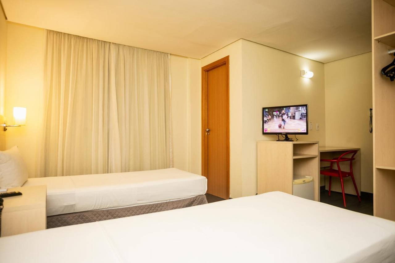 Ibis Styles Belem Batista Campos Hotel Екстериор снимка